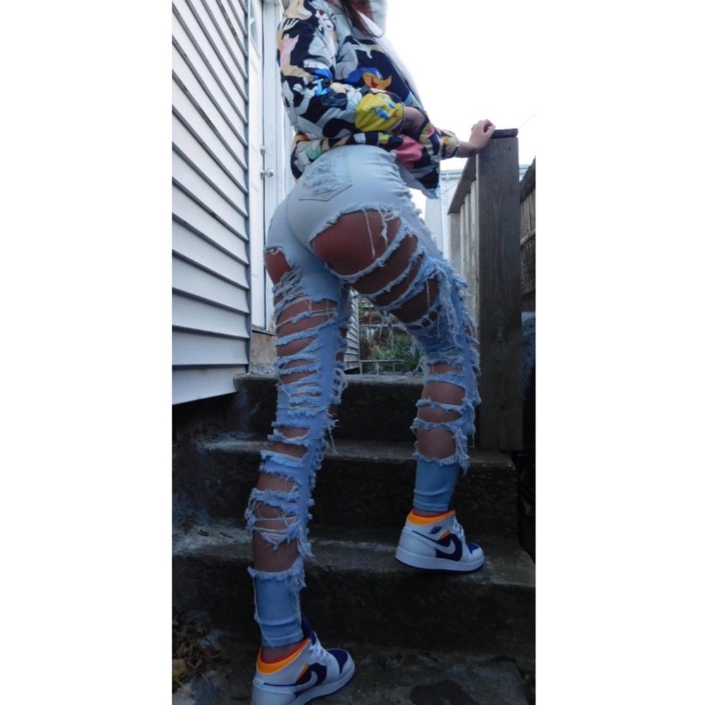 Ripped jeans fashionnova